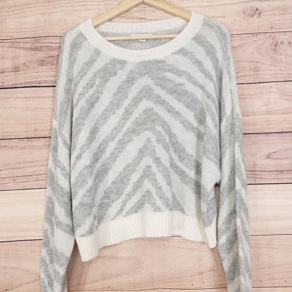 AMERICAN EAGLE WHITE GREY TIGER STRIPED PULLOVER‎ BAGGY SWEATER WOMENS SZ M